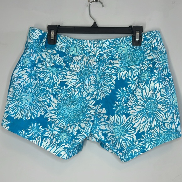 Lilly Pulitzer Women's The Callahan Blue & White Floral Tropical Shorts Size 8 - Picture 4 of 6